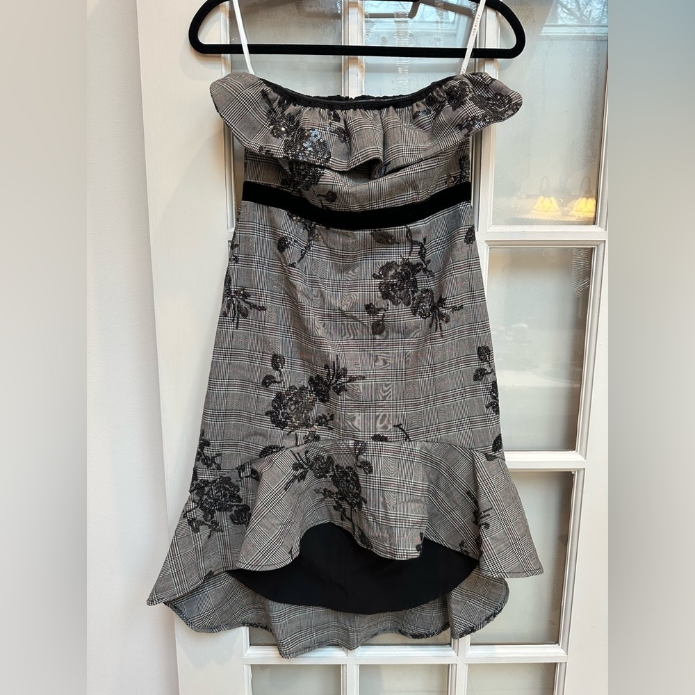 Foxiedox Black Gray Plaid Sequin Floral High Low Ruffle Formal Dress Size 4 NWT